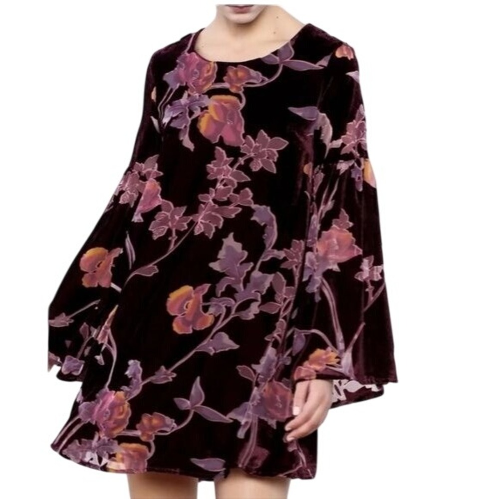 Loveriche Black Floral‎ Velvet Boho Bell Sleeve Swing Dress Size Small